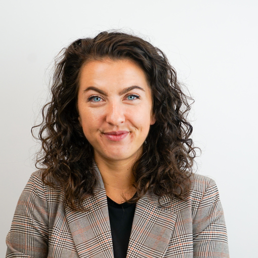 Yara de Leeuw, Trainer